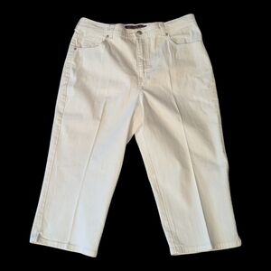 Gloria Vanderbilt 2009 White Amanda High-rise Stretch Denim Capri Cropped Jeans